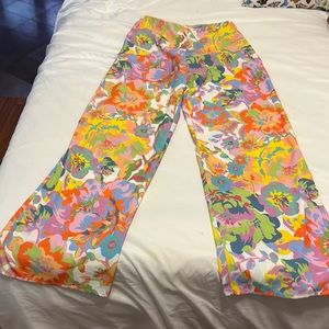 High waisted silk multicolored pants from never fully dressed- size 6